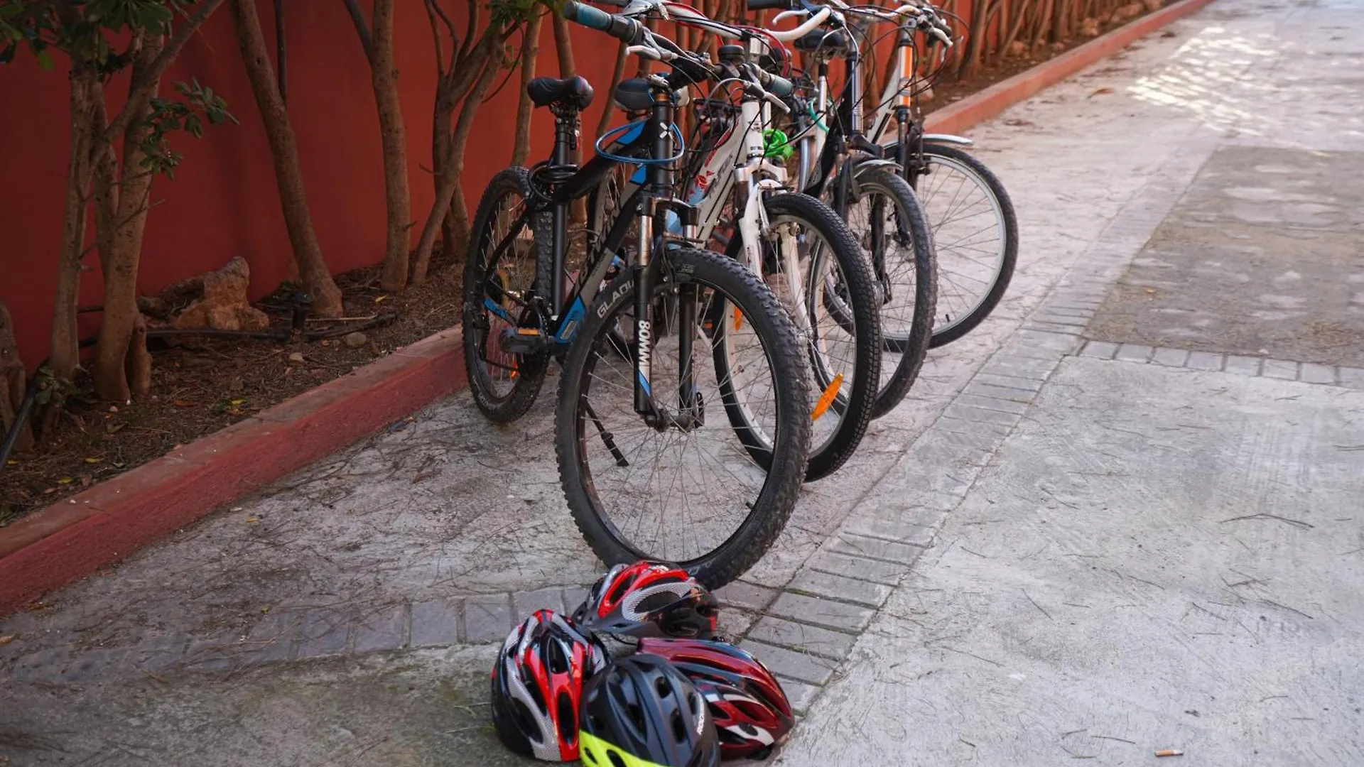 Apartment-4People-Parking-Castelledefels-Bikes-Bbq Castelldefels Apartment