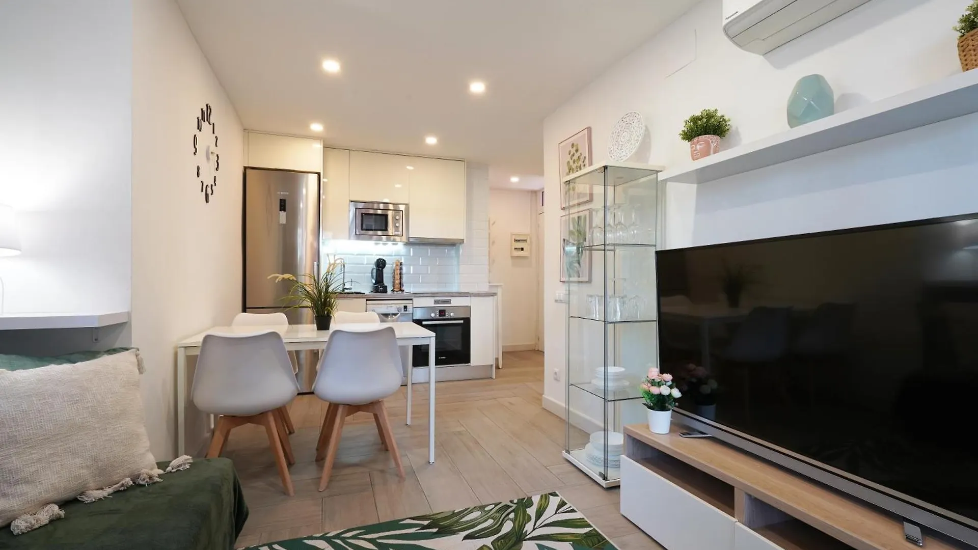 Apartment-4People-Parking-Castelledefels-Bikes-Bbq Castelldefels