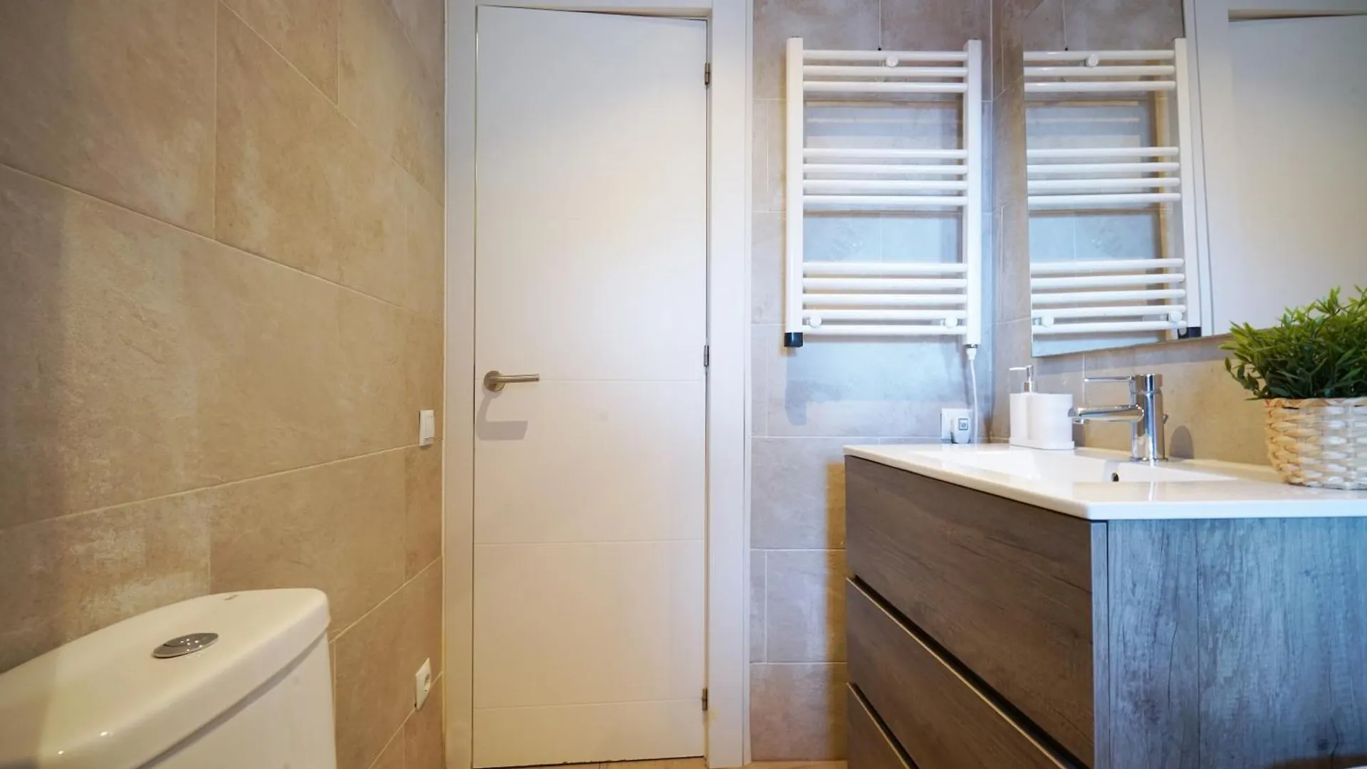Apartment-4People-Parking-Castelledefels-Bikes-Bbq Castelldefels 0*,
