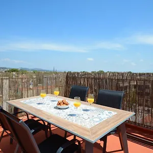 Beach, Restaurants And Views Appartement